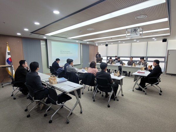 충남 연안 담수호 생태 복원 타당성 조사 연구용역 상황 보고회 개최   /사진제공=충청남도