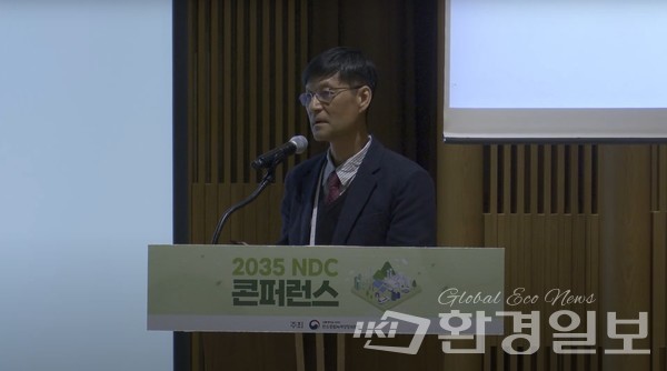 이유수 에너지경제연구원 선임연구위원은 정부 주도의 구체적 설비계획에서 발전사업자의 자율적 계획과 투자 조정 가능한 방식으로 전환을 모색해야 한다고 조언했다.
