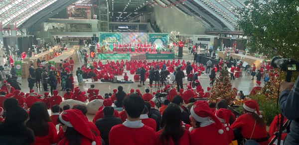 인천 상상플랫폼에서 개최된 '2024 미추홀 산타클로스 축제' 장면/사진제공=인천관광공사