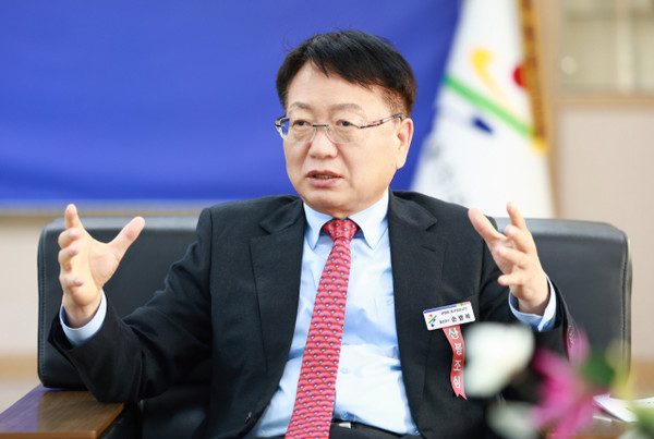 손병복 울진군수  /사진제공=울진군