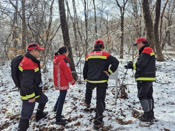 불법행위 단속 순찰 /사진제공=국립수목원
