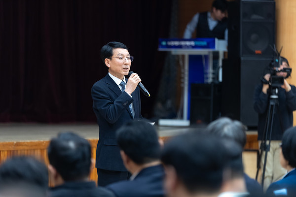  K-컬처밸리 복합개발사업 주민간담회에서 인사말하는 김성중 부지사 /사진제공=경기도