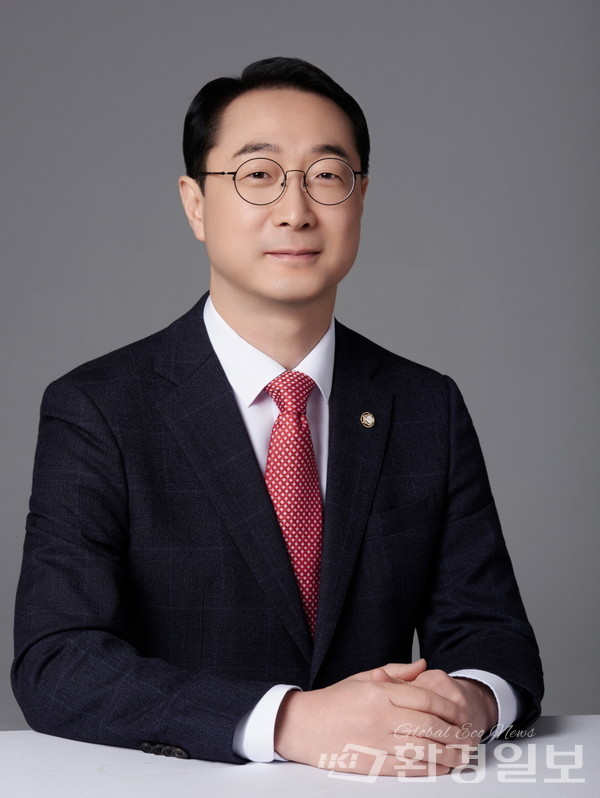 국민의힘 김건 의원(국회 외교통일위원회)