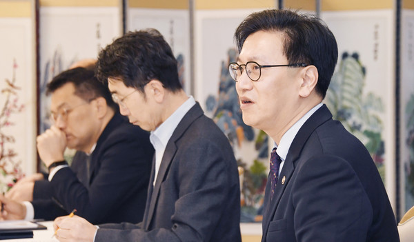 지난 6일 서울 종로구 정부서울청사에서 열린 ‘1차 민생경제점검 전담반 회의’에서 김범석 기재부 1차관이 모두발언을 하고 있다. /사진제공=기획재정부