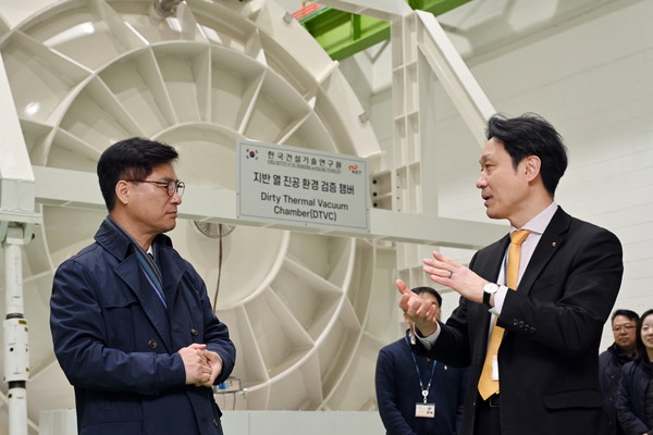 NST 김영식 이사장, 건설연 연구현장 방문 /사진제공=