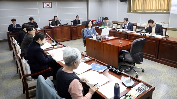 수원특례시의회, 2025년도 주요업무 추진계획 청취 /사진제공=수원특례시의회