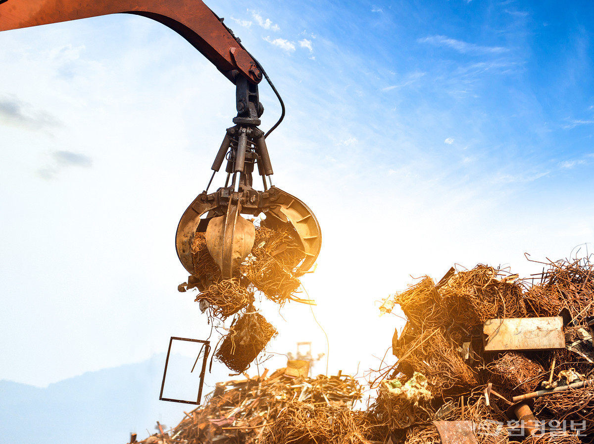 친환경적인 방법으로의 폐배터리 재활용은 지속가능한 미래로 나아가기 위해 필수적이다. /사진=환경일보DB