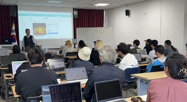 전문농업경영인 양성 교육 / 사진제공=신안군