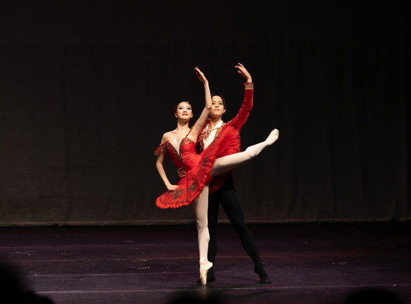 제구조위원회-발레트리니티 ‘Moving Hope’ 자선공연 무대