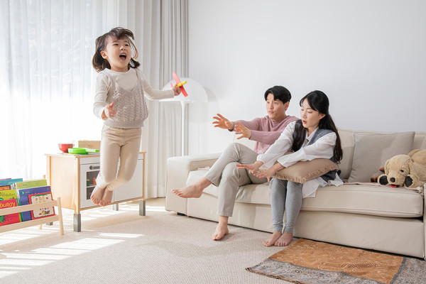 우리나라 국민의 대다수는 밀집된 주거환경에서 거주하고 있기 때문에 사회문제로 대두되는 층간소음에 대한 대책 마련이 시급하다. /사진=환경일보DB