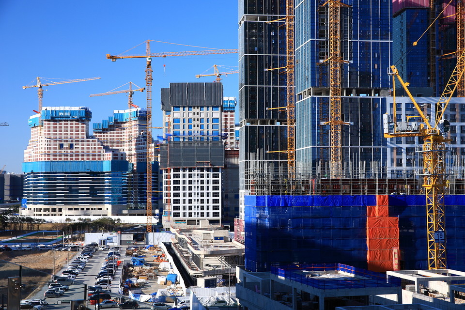 정부는 안전한 건설환경 조성으로, 매년 10% 이상 건설현장 추락 사망사고의 단계적 감축을 추진해 나갈 계획이다. /사진=환경일보DB