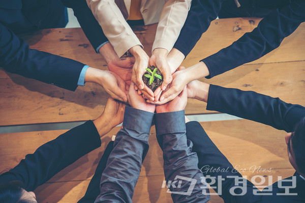 지구를 살리려는 한 명 한 명의 실천도 중요하지만, 멋진 브랜드들이 환경에 대해 힘 있게 목소리를 내는 것이 훨씬 중요하면서도 효과적일 수 있다. /사진=환경일보 DB