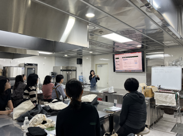 바리스타 수업 /사진제공=광진구