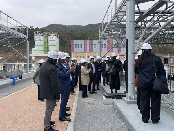 BCDA 대표단 화성 AI 정수장 견학 /사진제공=한국수자원공사