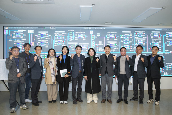 화성시의회 경제환경위원회 맑은물사업소 통합상황실 시설 견학  /사진제공=화성시의회