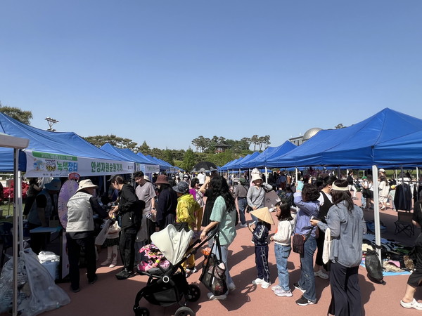 안성시 2025 나눔의 녹생장터 첫 개장 /사진제공=안성시