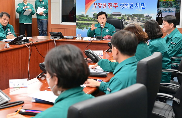 진주시, 산불 재난 심각단계에 따른 산불 예방 활동에 행정력 총력 /사진제공=진주시