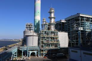 온실가스 포집설비(흡수탑, 재생탑) /사진=환경부