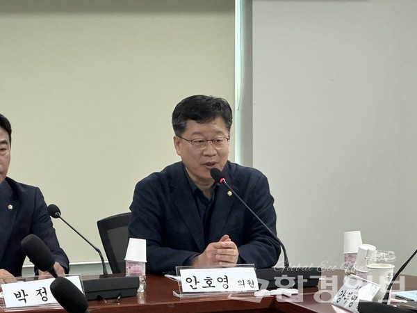 안호영 환경노동위원장은 미국의 기후 정책 후퇴가 한국의 에너지와 산업에 영향을 줄 것이라며 철저한 대비를 강조했다. /사진=박준영 기자