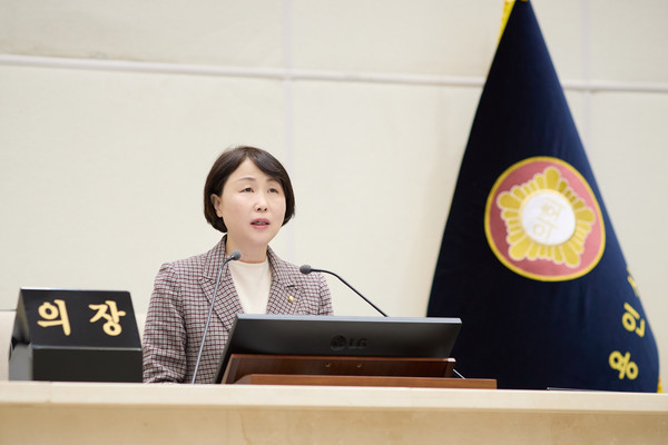 용인특례시의회, 제292회 임시회에서 개회사를 하는 유진선 의장 /사진제공=용인특례시의회