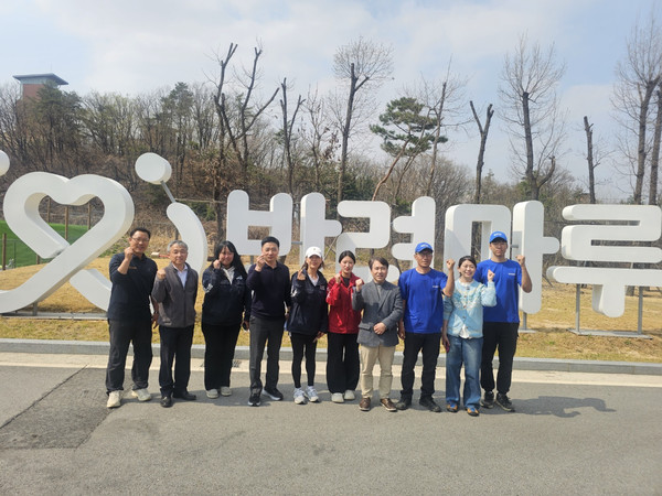 루시의 친구들은 경북 지역 일대를 집어삼킨 대형 산불 속에서 위기 동물 187마리를 구조했고, 대부분 병원으로 이동하여 긴급 치료를 진행하고 있다. /사진=루시의 친구들