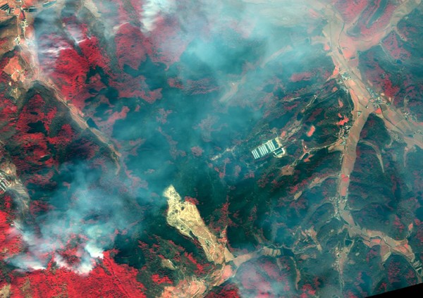 산불발생 중 국토위성영상 확대영상 /자료제공=국토교통부
