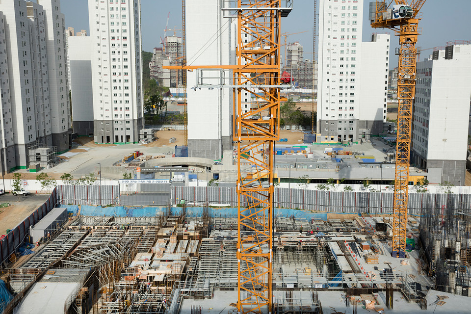 정부는 외국인 근로자, 타워크레인 조종사, 전문건설업체 등에 대한 맞춤 교육도 실시한다. /사진=환경일보DB