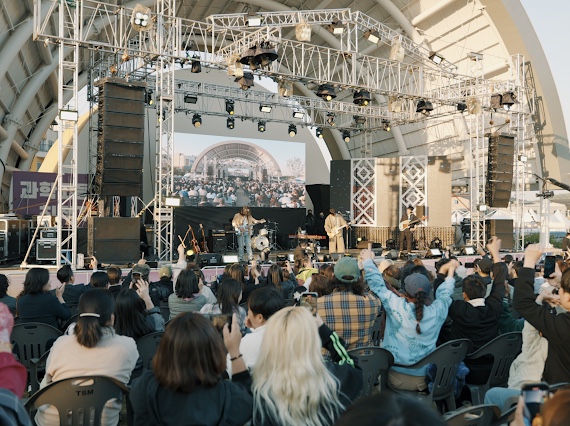 2025년 제39회 이천도자기축제, 1일 방문객 10만 명 돌파 개막식  /사진제공=이천시