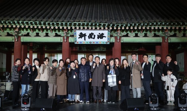 이재식 의장 ‘2025 화성행궁 야간개장’ 개막식 참석 /사진제공=수원특례시의회