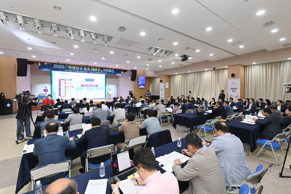 학령인구 감소 대응단 기자회견 모습 /사진제공=경북교육청