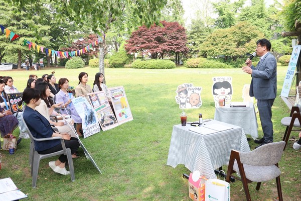 도성훈 교육감이 영양교사, 영양사 간담회를 진행하고있다/사진제공=교육청