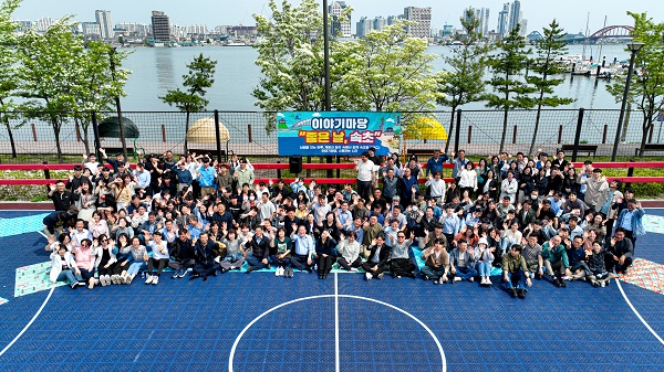 수평적이고 서로 존중하며 배려하는 직장 분위기 조성  /사진제공=속초시