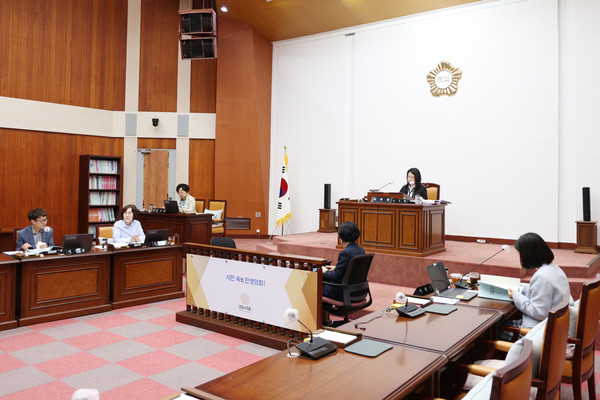 군포시의회 제282회 정례회 행정복지위원회 회의 /사진제공=군포시의회