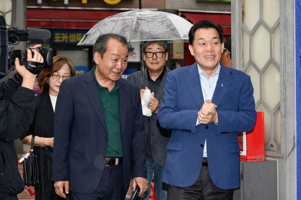 새숱막 축제를 찾은 이재준 수원시장 /사진제공=수원특례시