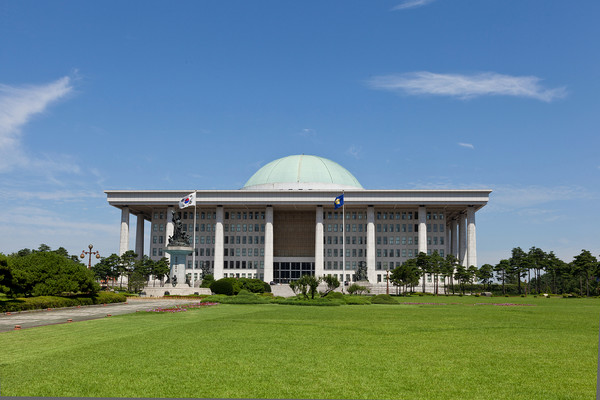  대한민국 국회는 6월19일부터 7월10일까지 매주 목요일 오전 7시30분 한국과학기술원(이하 KAIST)과 공동으로 2025년도 국회 최고위과정 시즌2 ‘기후위기와 인구위기’ 과정을 실시한다. /사진=김인성 기자