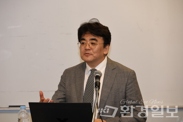남상욱 교수는 기후보험을 사회적 약자를 보호하는 정책 도구로 활용해야 하며, 정부 주도의 제도화와 종합적 거버넌스 마련이 필요하다고 강조했다. /사진=박준영 기자