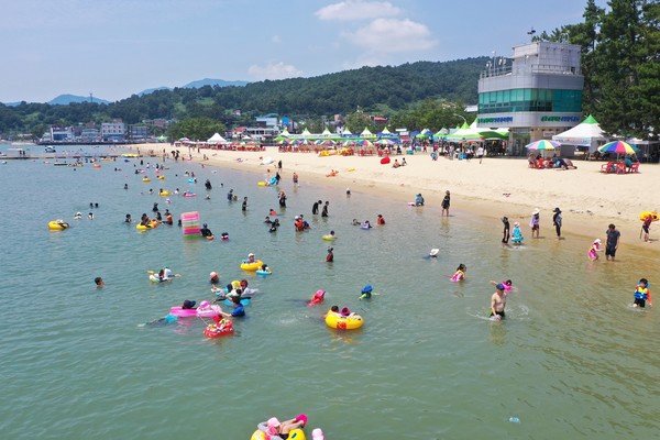  율포솔밭해수욕장 전경  /사진제공=보성군