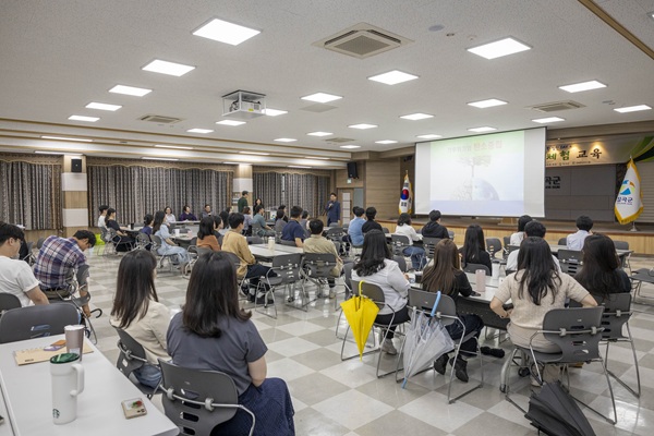 탄소중립 실천 DAY 환경체험 직원 교육  /사진제공=칠곡군