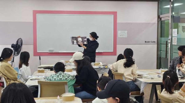 강릉시립도서관 프로그램 진행 모습 /사진제공=강릉시