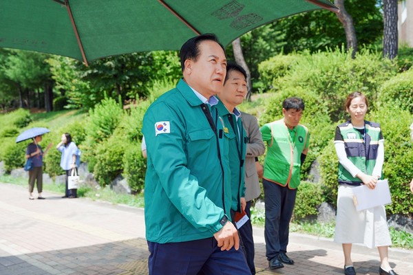 이권재 오산시장 9일 오후 관내 폭염 대응시설 전반에 대한 현장점검 실시 /사진제공=오산시