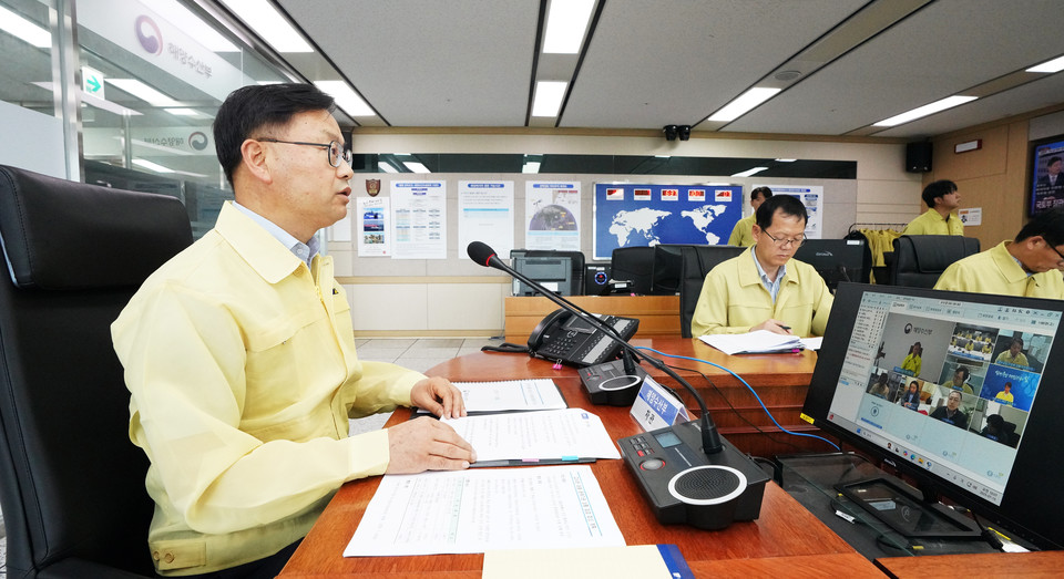 김성범 해양수산부 차관은 7월 15일(화) 정부세종청사에서 고수온 피해 예방을 위한 긴급 상황점검 회의를 주재했다. /사진제공=해양수산부