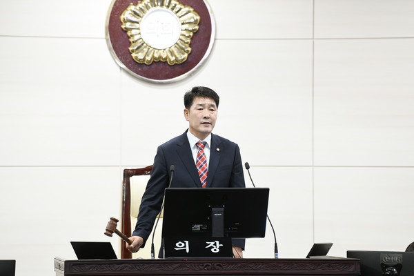 배정수의장 2차본회의 개회선언  /사진제공=화성특례시의회