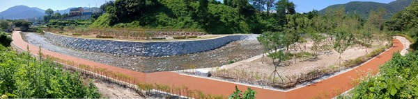 시는 '혈수천 생태하천복원사업'을 최근 마무리했다고 전했다. /사진제공=양산시 