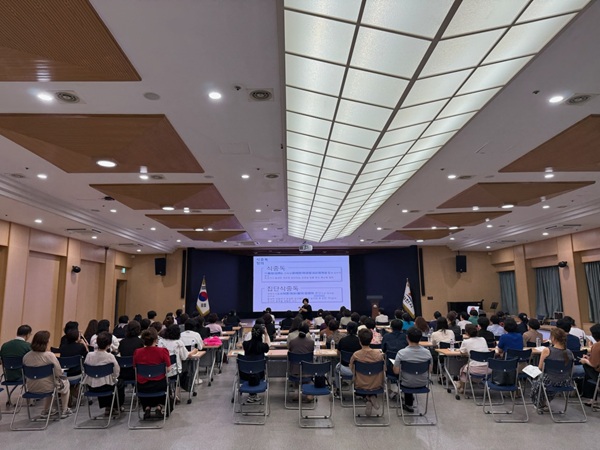 사회복지시설 대상 식중독예방 특별교육 실시 /사진제공=김천시