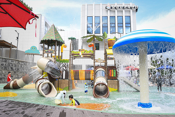 문경 흥덕생활공원 물놀이터 /사진제공=문경시