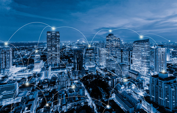 국토부가 올해 12월부터 연면적 1000㎡ 이상 민간 건축물에 ZEB 5등급 수준 에너지 성능과 신재생설비 설치를 의무화해 온실가스 감축과 에너지 비용 절감을 추진한다고 밝혔다. /사진=환경일보DB