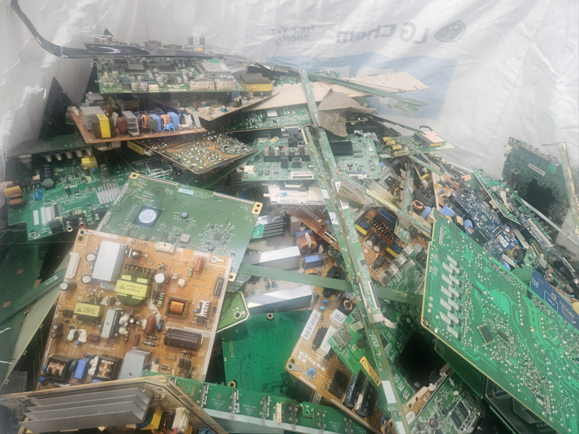 폐인쇄회로기판 /사진제공=환경부