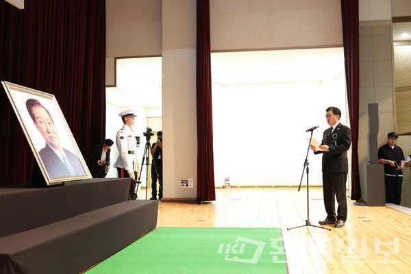 우 의장은 “대통령님께서 남긴 정신과 가치가 그 길에서 변함없는 이정표가 될 것”이라고 말했다. /사진=국회