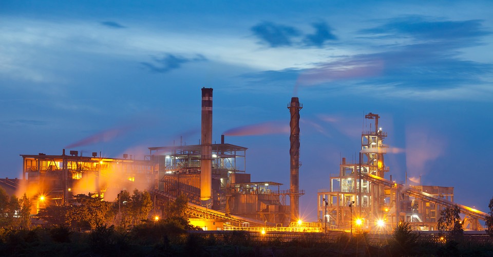 온실가스종합정보센터가 ‘2024년도 국가 온실가스 잠정배출량’을 산정한 결과, 전년 대비 2% 감소했지만 산업 부문 배출은 오히려 늘었고, 정유·석유화학 업종은 원단위까지 악화됐다.  /사진=환경일보DB