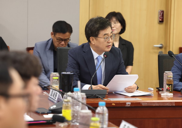 김동연 지사, ‘지속가능 미래도시와 국가 AI 경쟁력 강화’ 토론회 참석 /사진제공=경기도